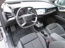 Audi Q4 e-tron 45 e-tron in L5 Florettsilber Metallic