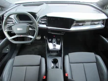 Audi Q4 e-tron 45 e-tron in L5 Florettsilber Metallic