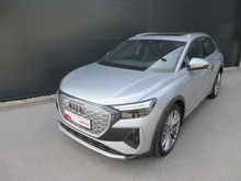 Audi Q4 e-tron 45 e-tron in L5 Florettsilber Metallic