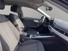 Audi A4 Avant 35 TDI S line in Mythosschwarz Metallic