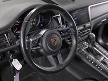 Porsche Macan II in tiefschwarzmetallic