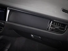 Porsche Macan II in tiefschwarzmetallic