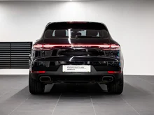 Porsche Macan II in tiefschwarzmetallic