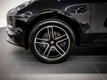 Porsche Macan II in tiefschwarzmetallic