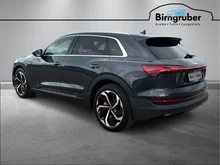 Audi e-tron 50 quattro 230 kW Business in Manhattangrau Metallic