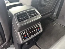 Audi e-tron 50 quattro 230 kW Business in Manhattangrau Metallic