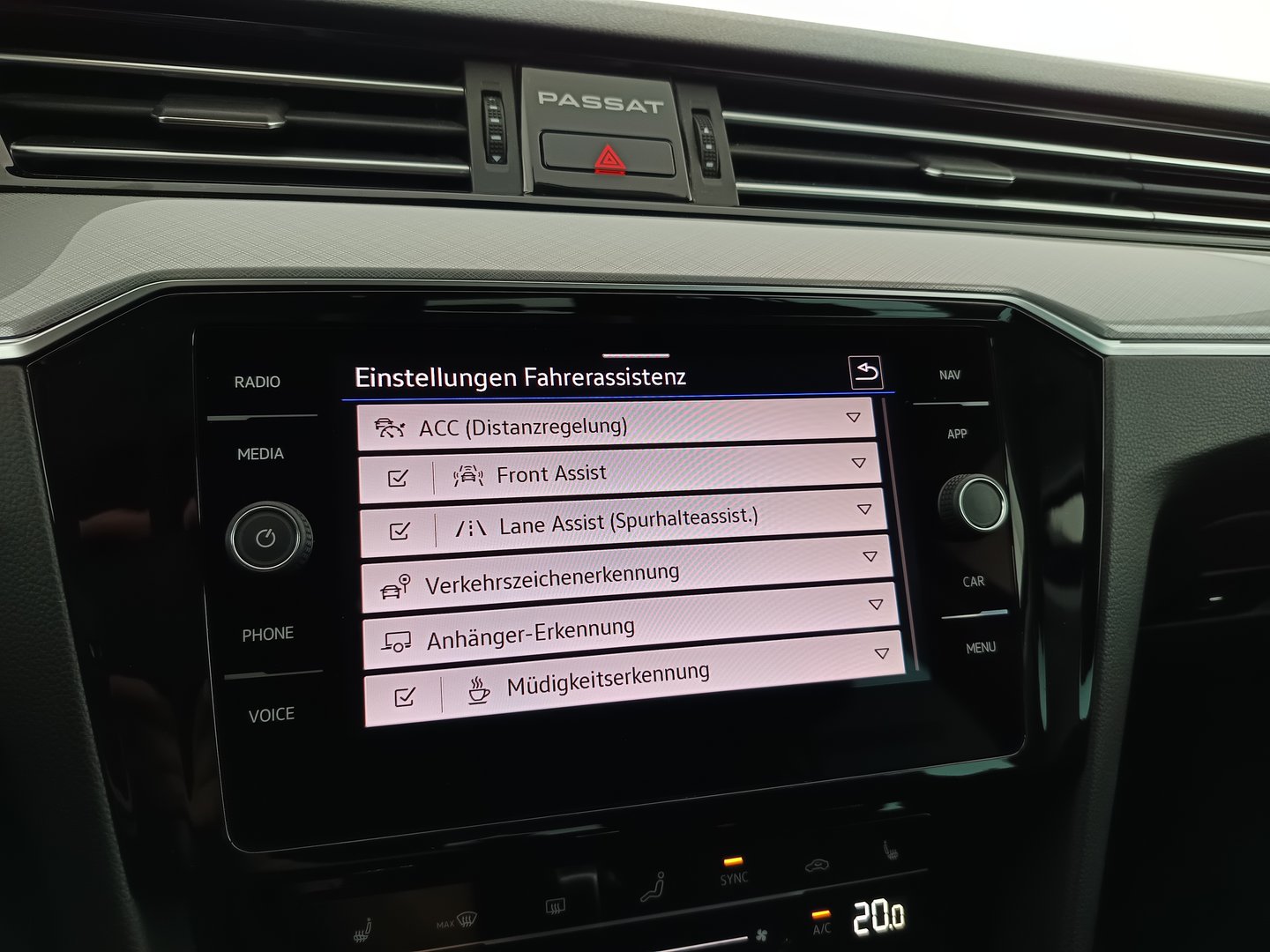 VW Passat Variant Business TDI DSG | Bild 25 von 35