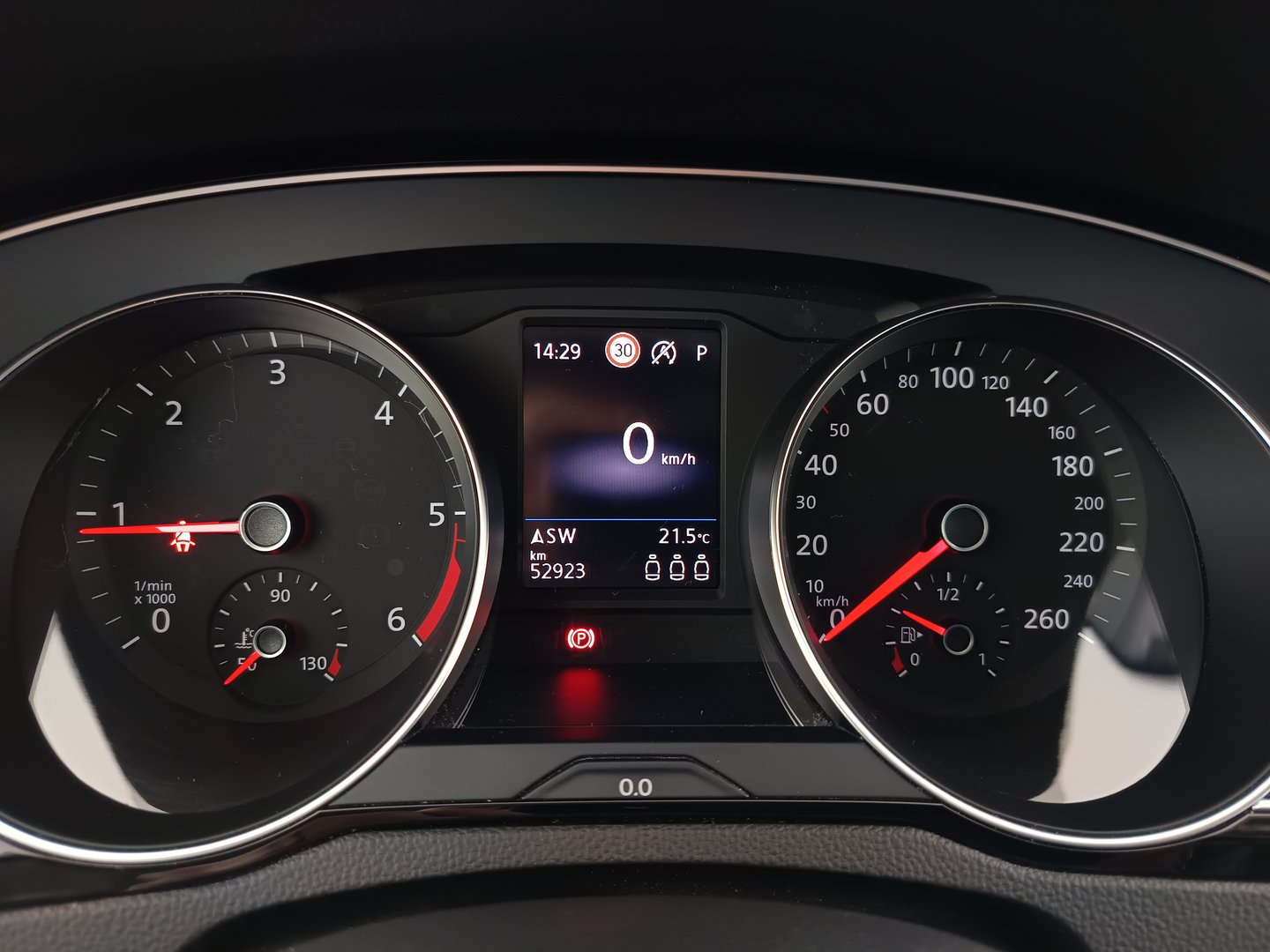 VW Passat Variant Business TDI DSG | Bild 15 von 35