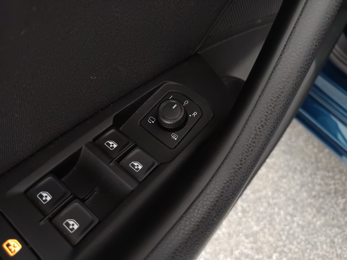 VW Passat Variant Business TDI DSG | Bild 12 von 35