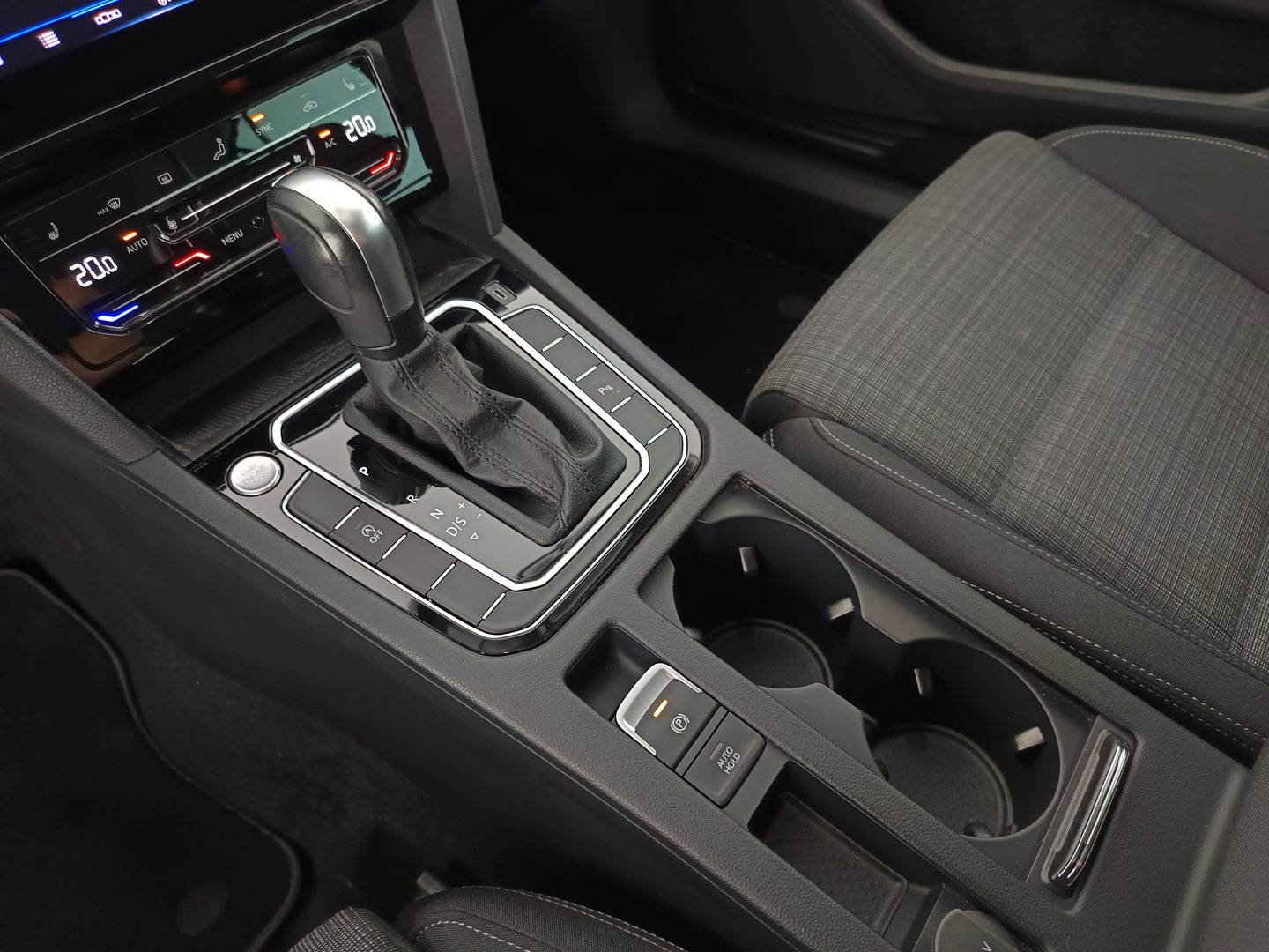 VW Passat Variant Business TDI DSG | Bild 27 von 35