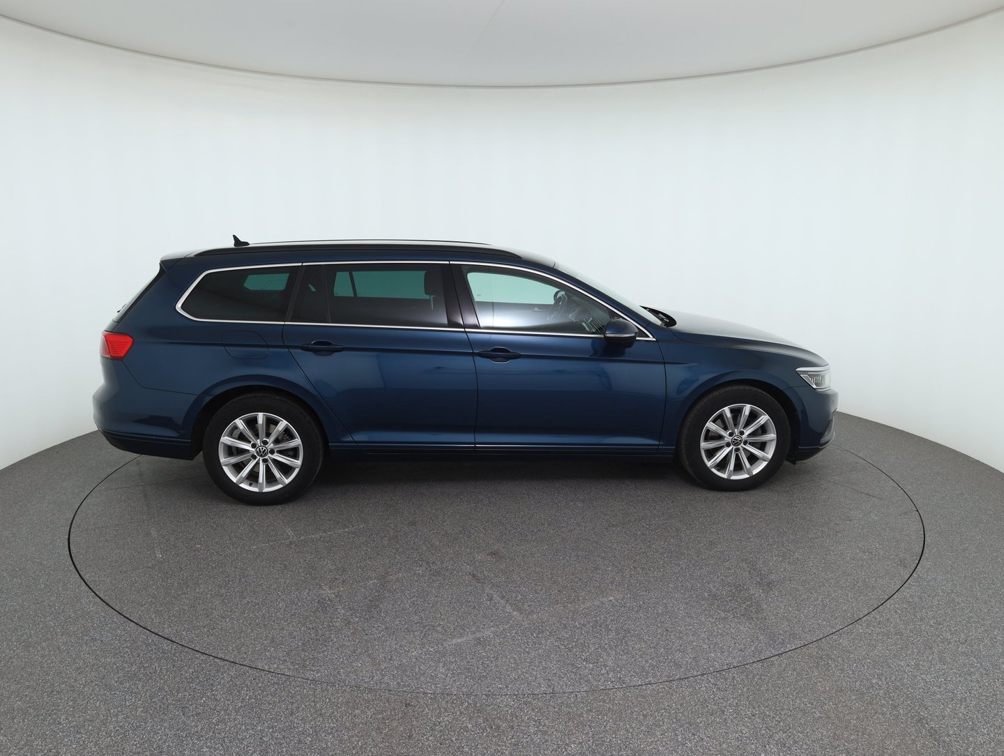 VW Passat Variant Business TDI DSG | Bild 4 von 35