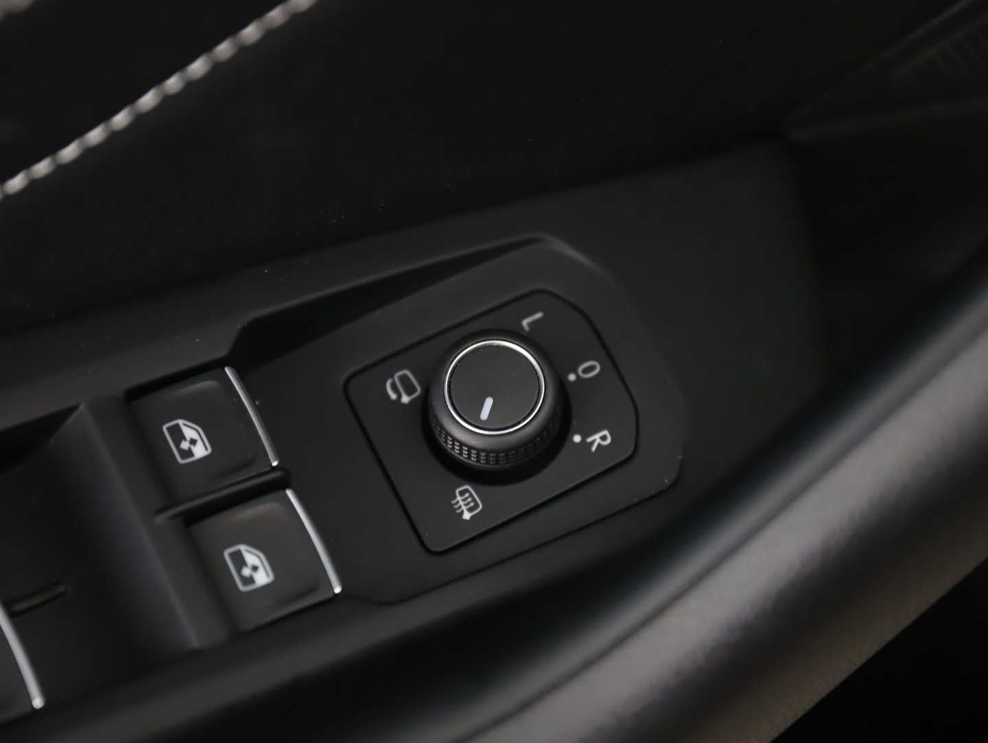 VW Arteon SB R-Line TDI 4MOTION DSG | Bild 25 von 31