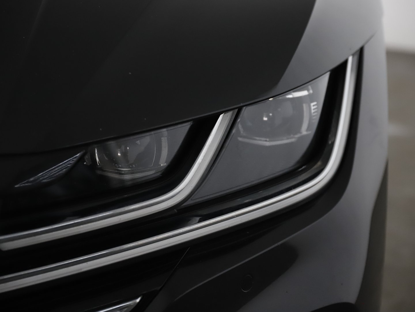 VW Arteon SB R-Line TDI 4MOTION DSG | Bild 30 von 31