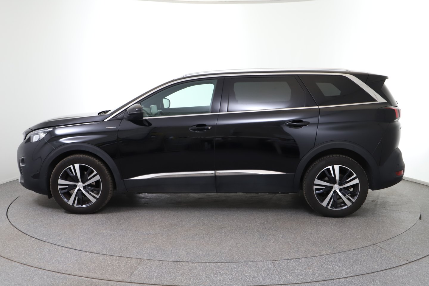 Peugeot 5008 1,5 BlueHDI 130 S&S EAT8 GT-Line Aut. | Bild 2 von 33