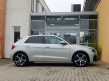 Thumbnail-Foto von Fahrzeug