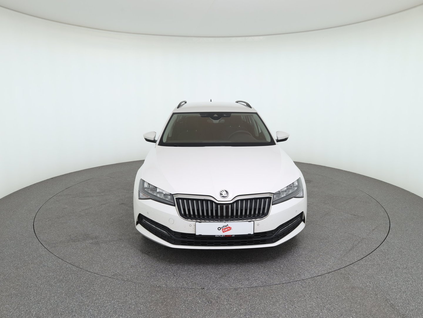 Škoda SUPERB Combi Ambition TDI | Bild 2 von 35