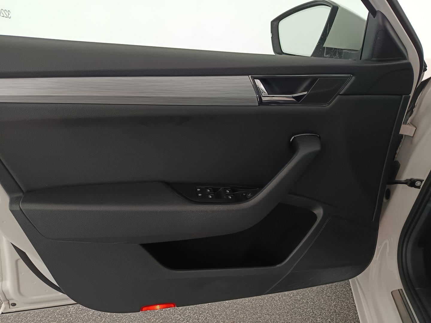 Škoda SUPERB Combi Ambition TDI | Bild 10 von 35