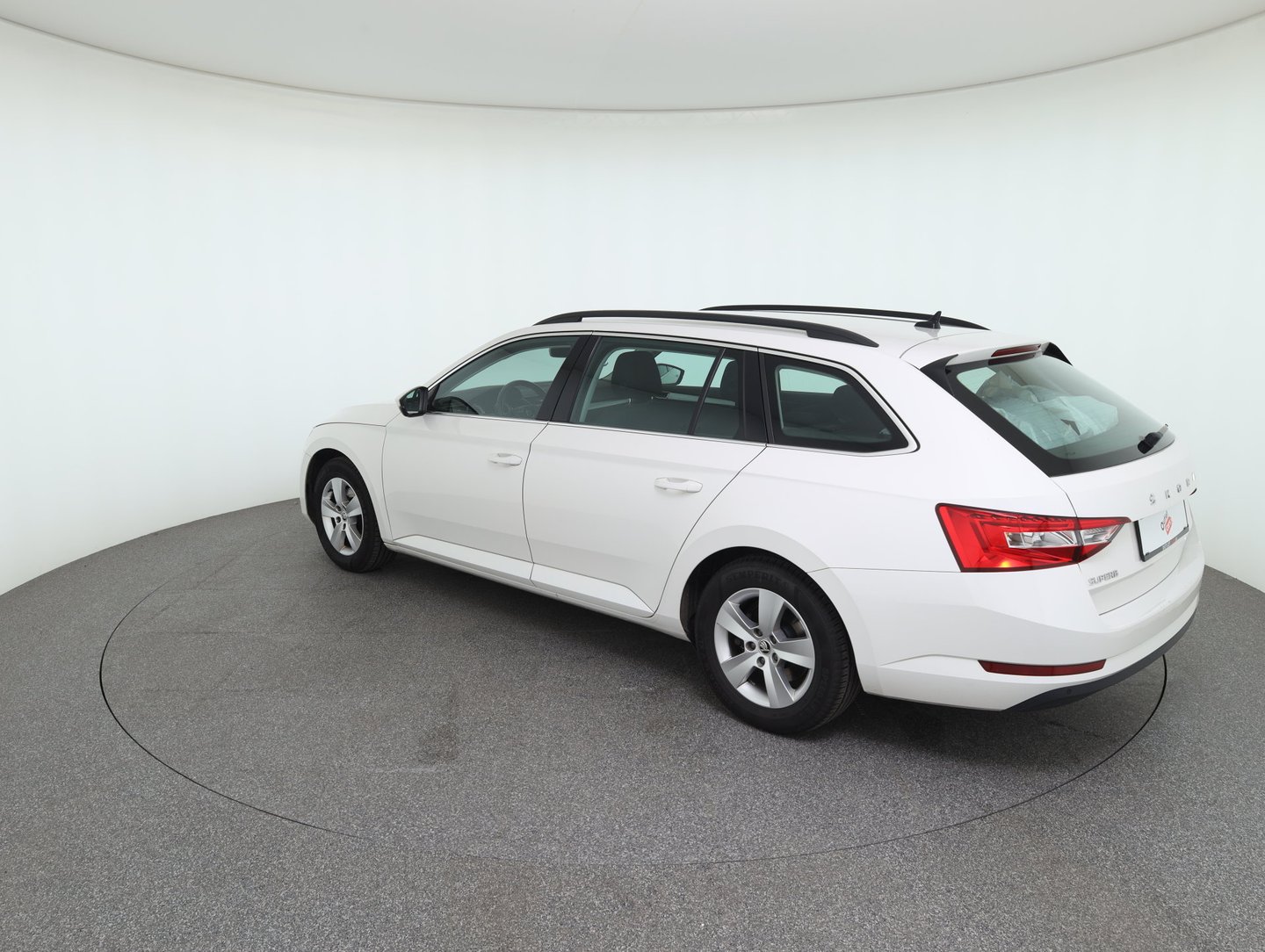Škoda SUPERB Combi Ambition TDI | Bild 7 von 35