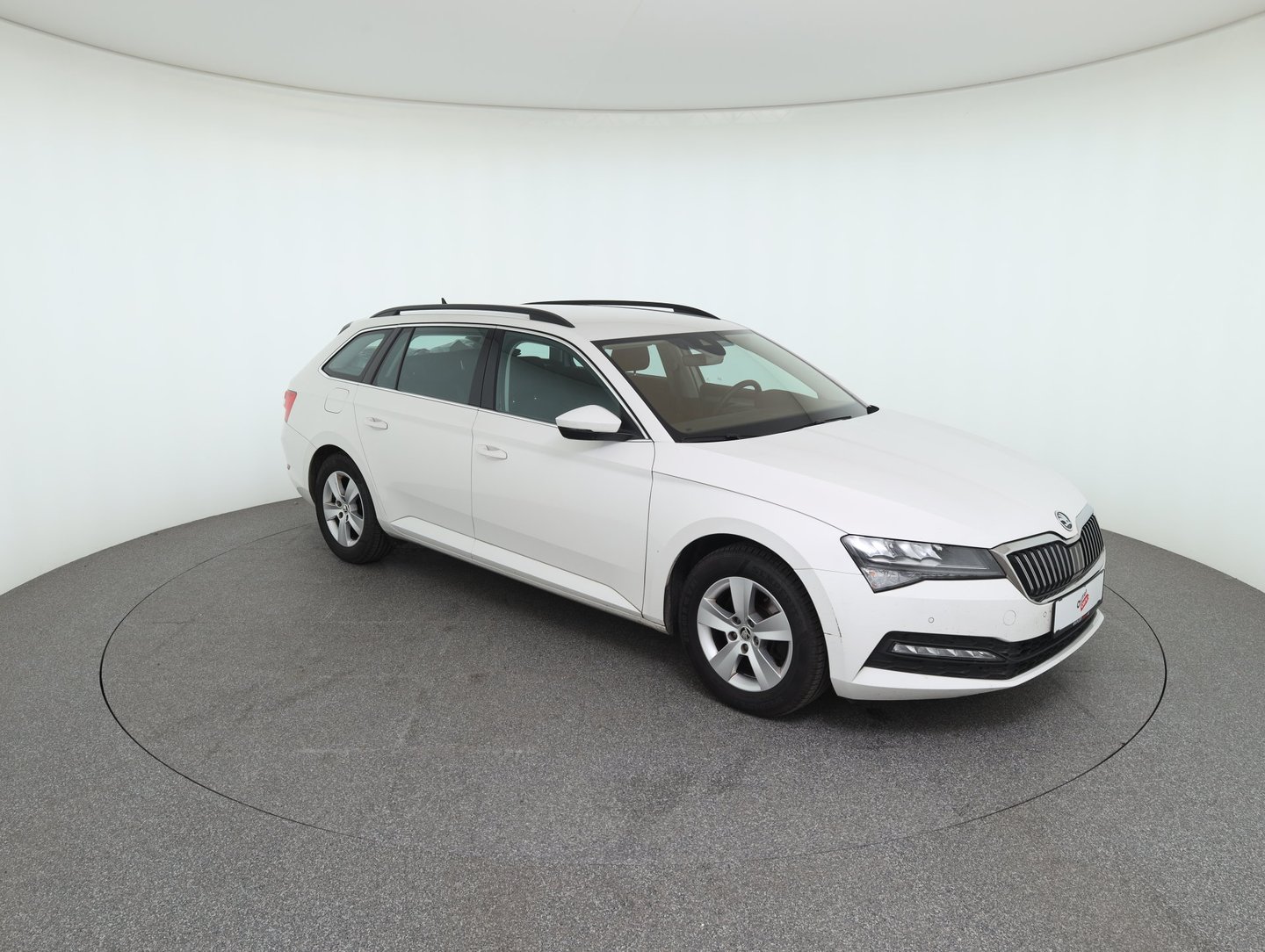 Škoda SUPERB Combi Ambition TDI | Bild 3 von 35