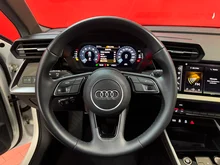 Audi A3 Sportback 30 TFSI intense in ibisweiß