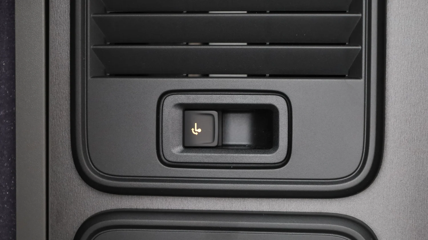 Bild eines California Beach eHybrid 180 kW 4M