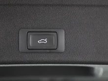 Audi A4 Avant 40 TDI advanced quattro in MYTHOSSCHWARZ METALLIC