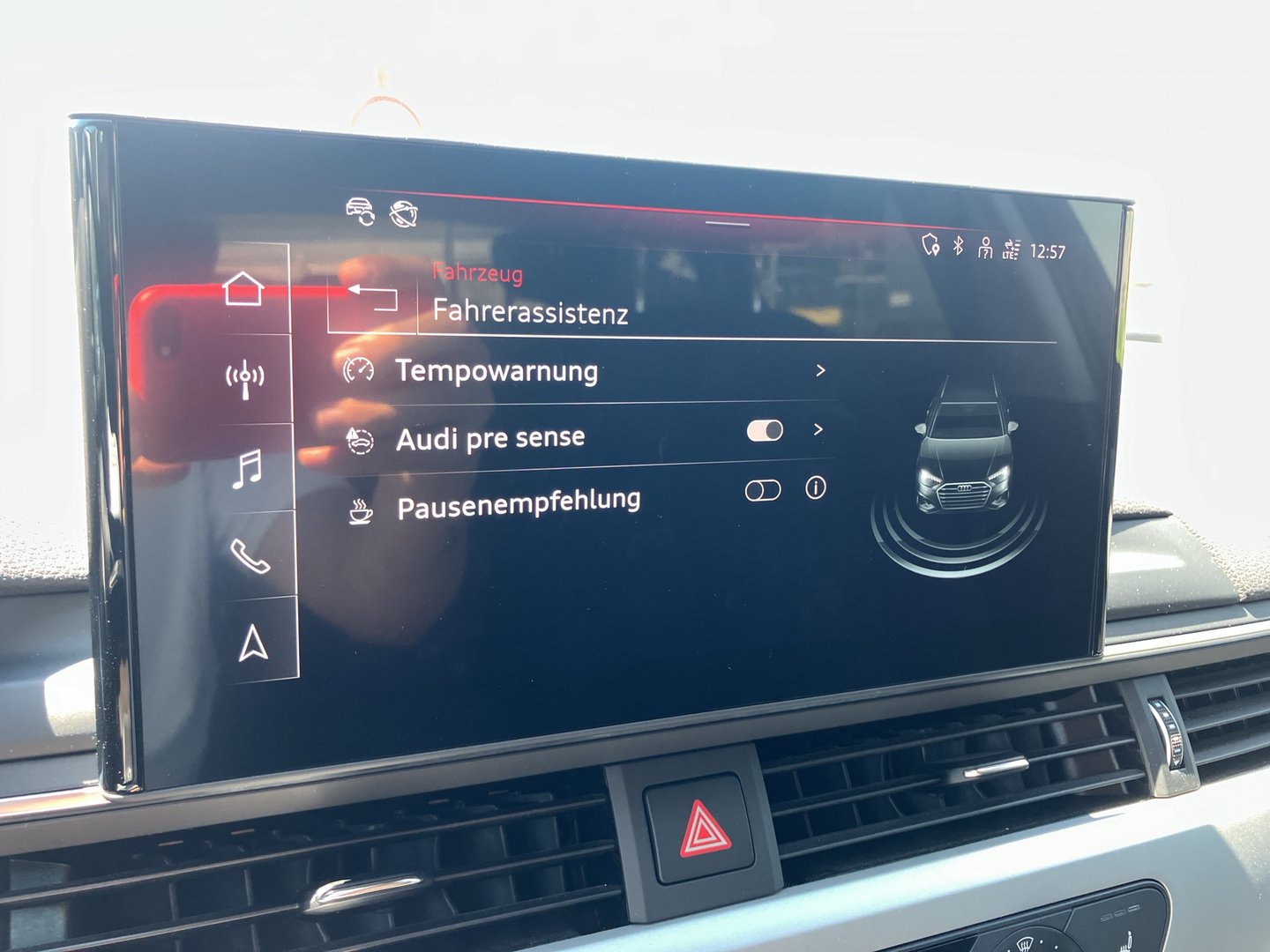 Audi A4 Avant 30 TDI advanced | Bild 14 von 25