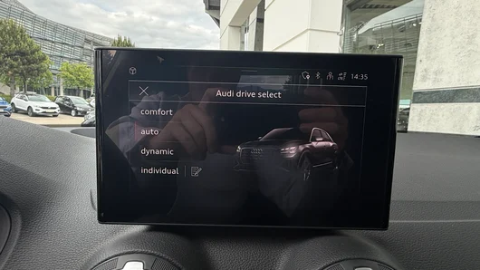 Bild eines Q2 30 TFSI admired