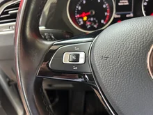 VW Tiguan Comfortline TSI in 8E Reflexsilber Metallic