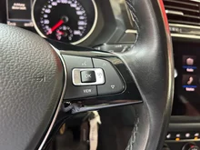 VW Tiguan Comfortline TSI in 8E Reflexsilber Metallic