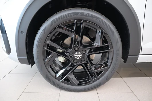 Bild eines VW Taigo Sport TSI DSG