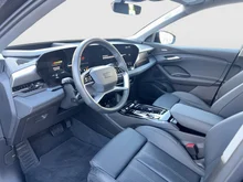 Audi Q6 e-tron quattro 285 kW in 0E Mythosschwarz Metallic