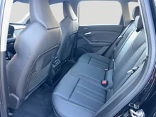 Audi Q6 e-tron quattro 285 kW in 0E Mythosschwarz Metallic