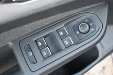 VW Golf Life TDI DSG in H7 Atlantic Blue Metallic