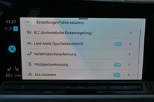 VW Golf Life TDI DSG in H7 Atlantic Blue Metallic