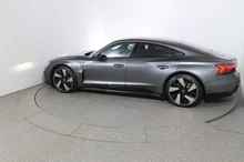 Audi e-tron GT in daytonagrau perleffekt