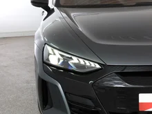 Audi e-tron GT in daytonagrau perleffekt