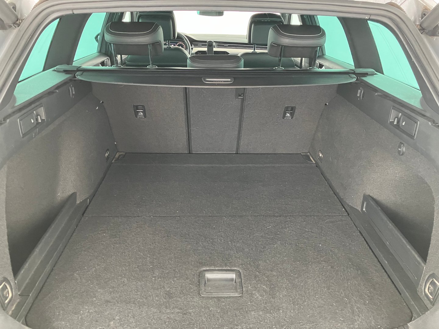 VW Passat Variant Elegance TDI DSG | Bild 12 von 14