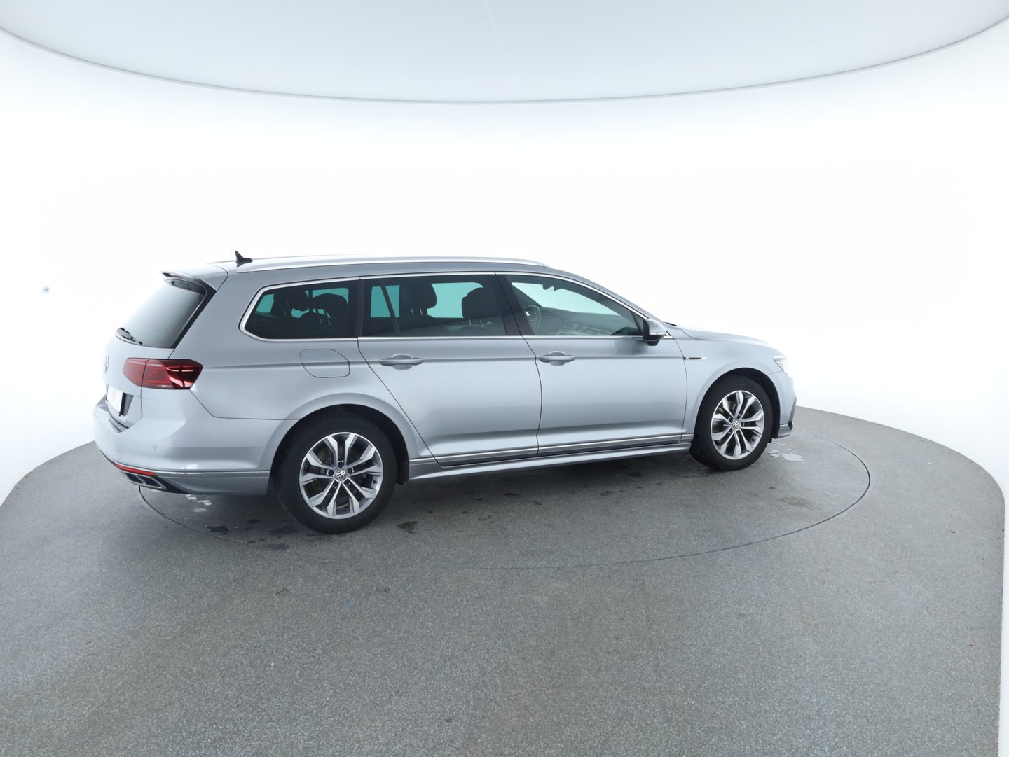 VW Passat Variant Elegance TDI DSG | Bild 6 von 25