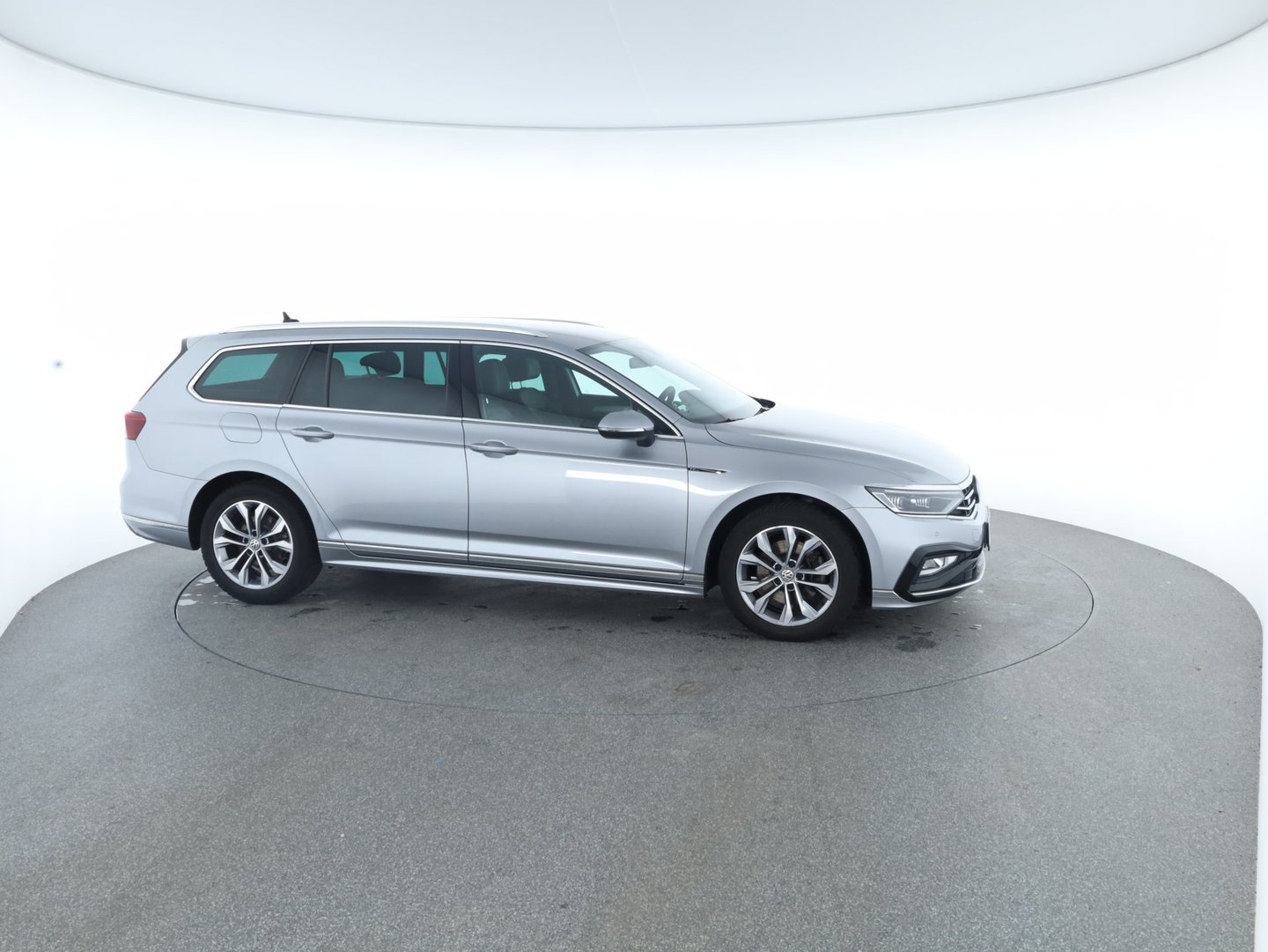VW Passat Variant Elegance TDI DSG | Bild 7 von 25