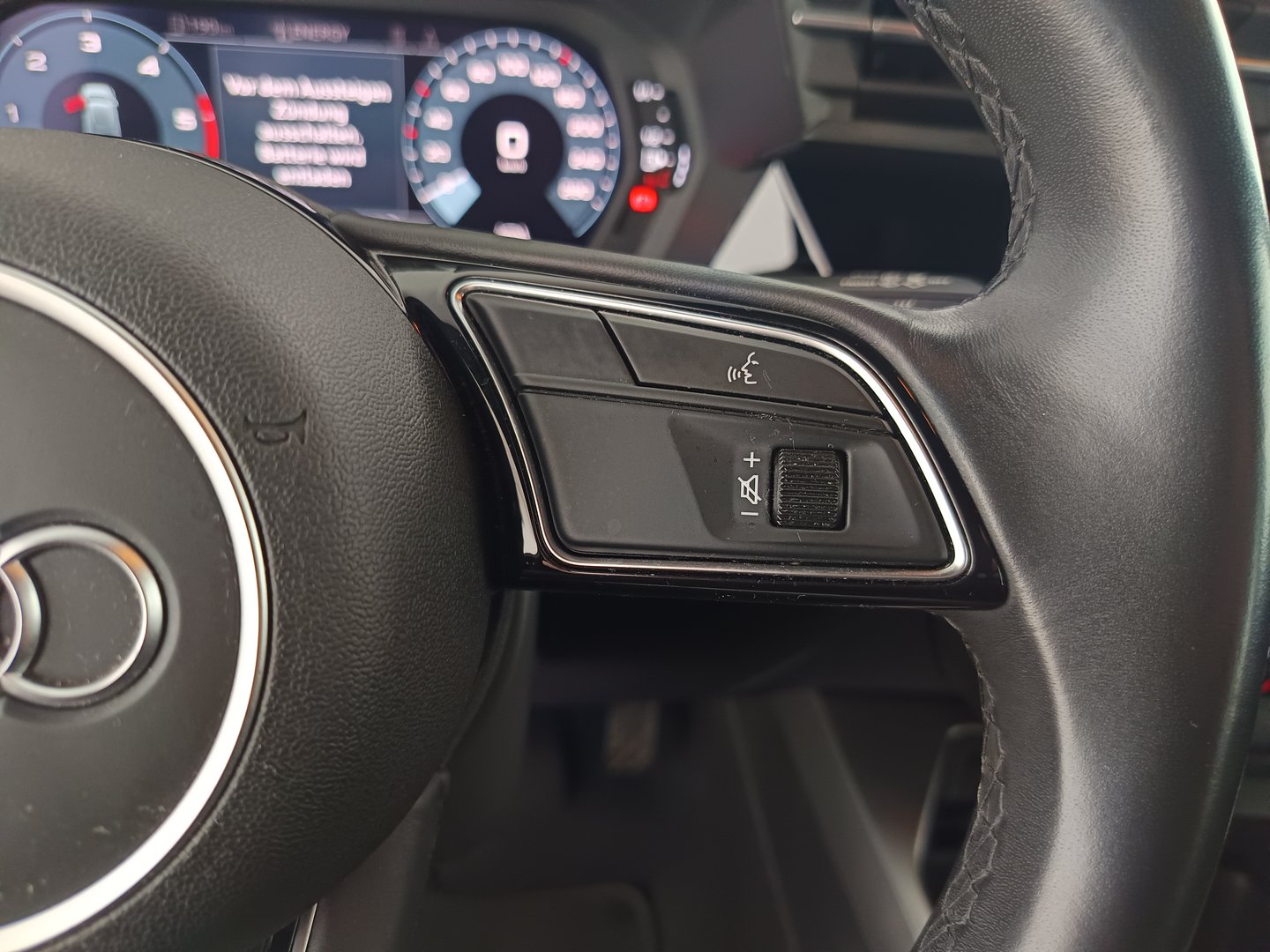 Audi A3 Sportback 30 TDI | Bild 17 von 31
