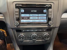 VW Golf Cabriolet Sky BMT TSI in Oryxweiß Perlmutteffekt