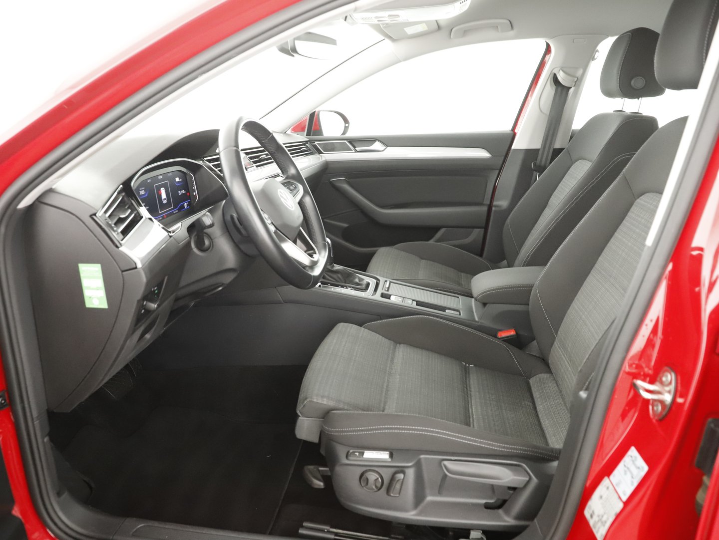 VW Passat Variant Business TDI DSG | Bild 13 von 29