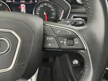 Audi A4 Avant 2.0 TDI Design in mythosschwarz metallic