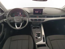 Audi A4 Avant 2.0 TDI Design in mythosschwarz metallic