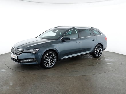 Škoda SUPERB Combi iV SPORTLINE DSG