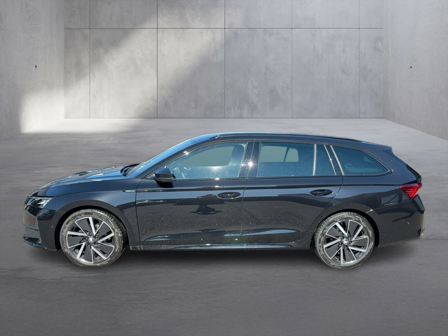 Bild eines Škoda Octavia Combi Sportline TSI mHEV DSG