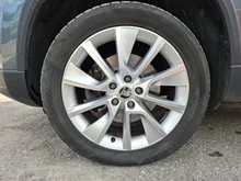 Škoda Karoq 4x4 Style 125 TDI DSG in F6 Quarz-Grau Metallic