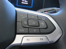 VW Passat Variant Business eHybrid 150kW in Grenadillschwarz Metallic