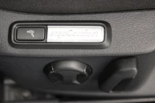 VW Passat Variant Business TDI SCR DSG in GLETSCHERWEISS METALLIC